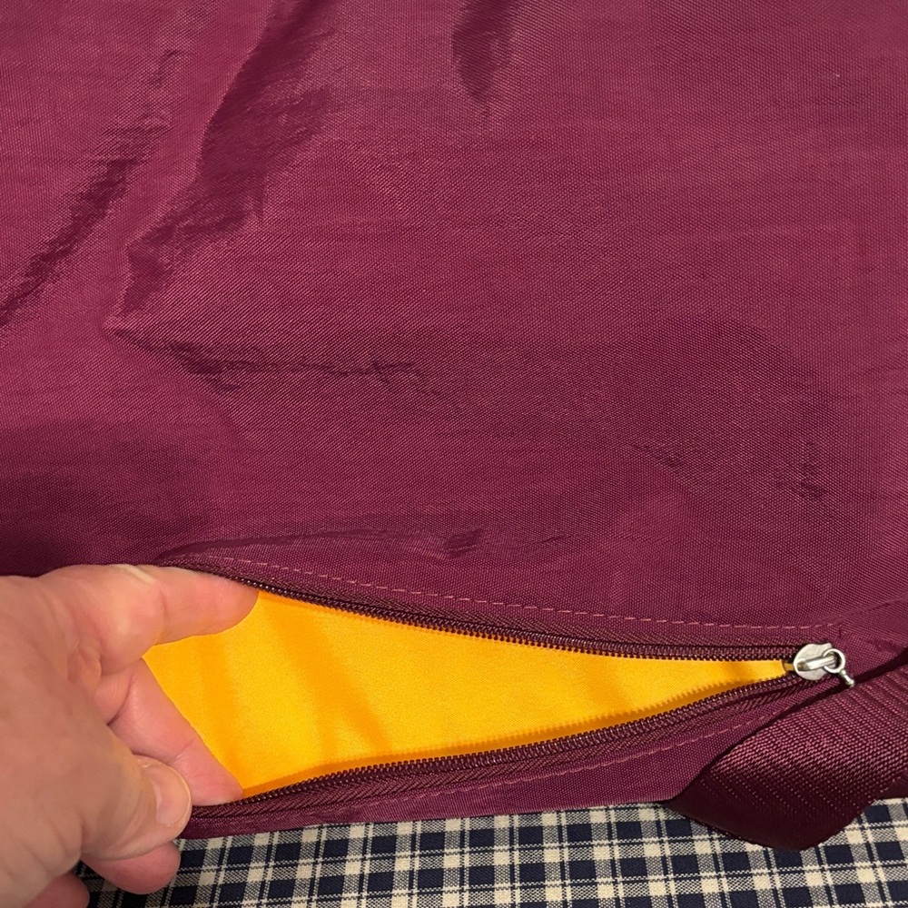 Baggalini Helsinki Burgundy Shoulder Bag - Picture 9 of 10